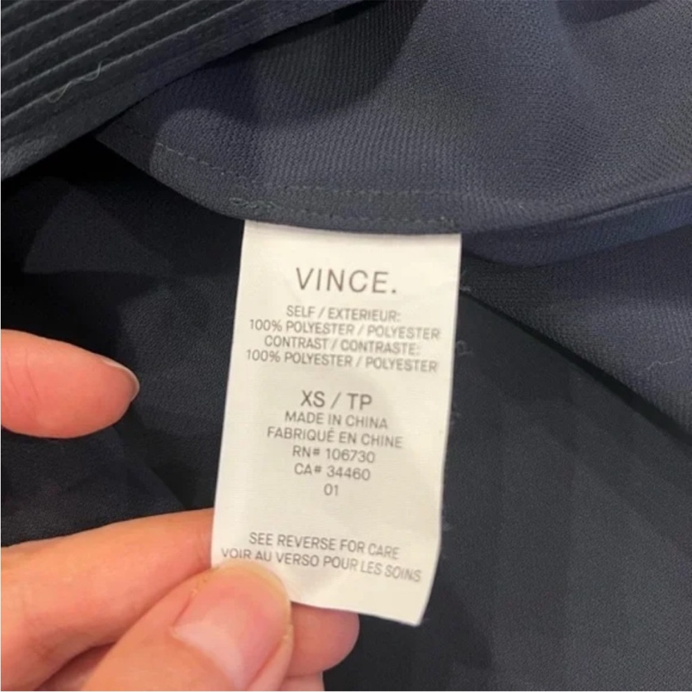 Navy Vince Turtle Neck Sleeveless Paneled Blouse [Extra Small / XS] - Picture 4 of 4